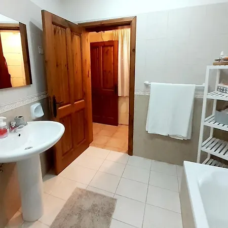 Gasthuis Laringa Holiday Għajnsielem