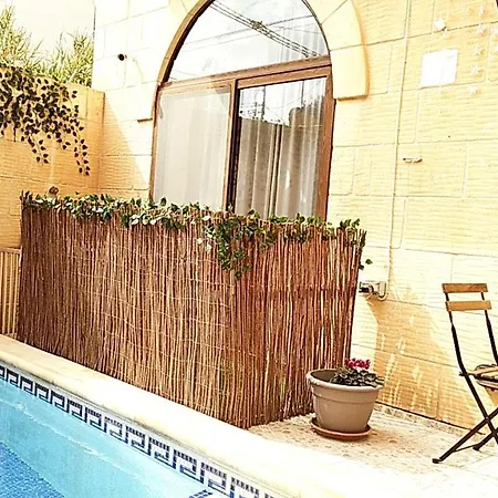 Gasthuis Laringa Holiday Għajnsielem