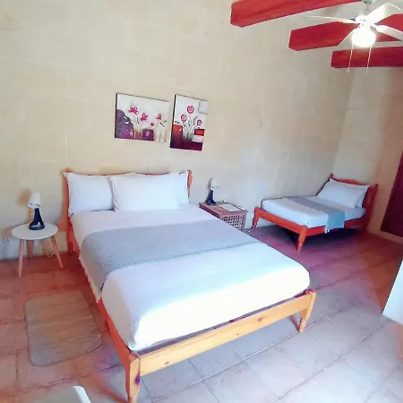 Laringa Holiday Gasthuis 2*